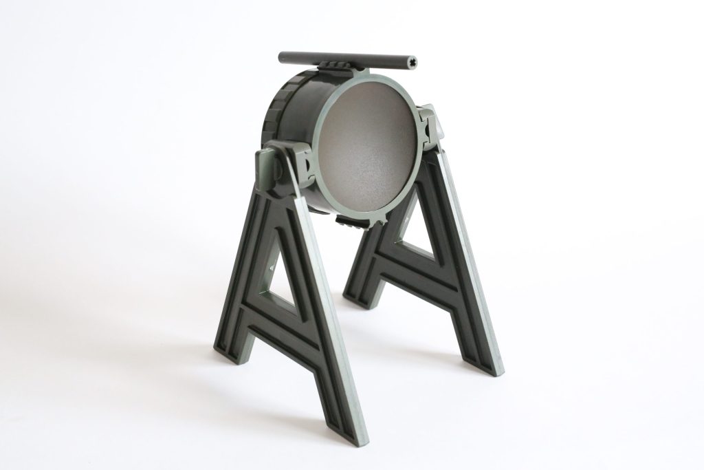 Krakatoa SB equipped with triangle legs